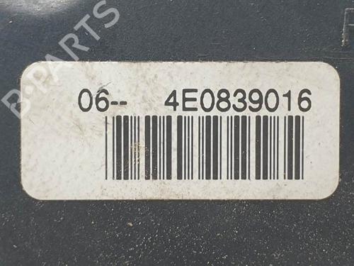 Rear right lock AUDI A8 D3 (4E2, 4E8) 4.2 quattro | BP24933631C99 