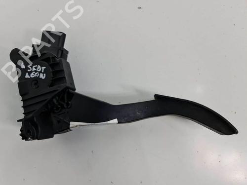 Used Pedal Pedal SEAT LEON (5F1) 1.6 TDI (90 hp) 6892751 6892751