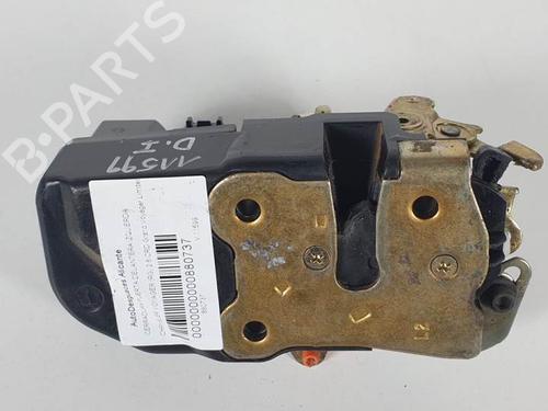 Used Front left lock CHRYSLER VOYAGER IV (RG, RS) 2.8 CRD (150 hp) 13044731