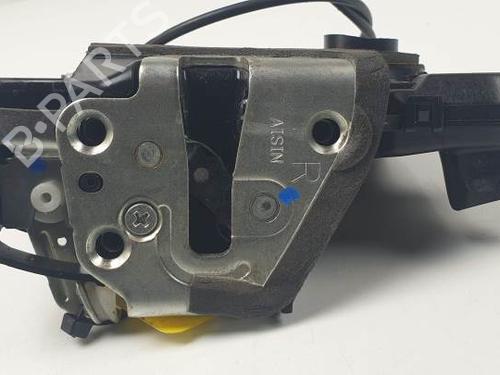 Used Front right lock TOYOTA AVENSIS (_T25_) 2.2 D-4D (ADT251_, ADT251R) (150 hp) 24933480