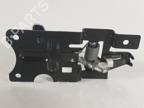 Used Rear left interior door handle LAND ROVER DISCOVERY II (L318) 2.5 Td5 4x4 (139 hp) 12375393
