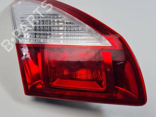 left-tailgate-light-renault-megane-iii-hatchback-bz01_-b3_-2008-37756110 main image