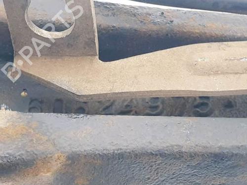 Left front steering knuckle ALFA ROMEO 147 (937_) 1.6 16V T.SPARK ECO (937.AXA1A, 937.BXA1A) | BP17545171M25