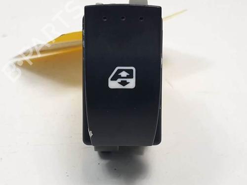 Used Left rear window switch Left rear window switch RENAULT LAGUNA II Grandtour (KG0/1_) 1.9 dCi (KG1V) (130 hp) 25137828 25137828