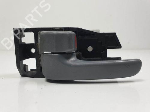 Used Front left interior door handle Front left interior door handle TOYOTA RAV 4 II (_A2_) 2.0 4WD (ACA21, ACA20) (150 hp) 12385590 12385590