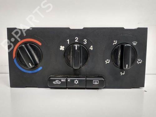 Used Climate control OPEL ZAFIRA A MPV (T98) 2.0 DTI 16V (F75) (101 hp) 7744743