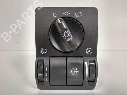 Used Headlight switch Headlight switch OPEL CORSA C (X01) 1.0 (F08, F68) (60 hp) 7256012 7256012