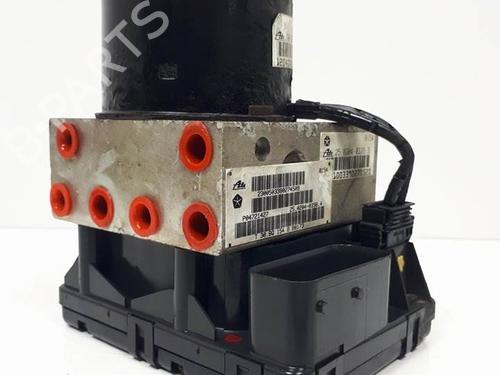 Used ABS pump CHRYSLER VOYAGER / GRAND VOYAGER III (GS_, NS_) 3.3 i (158 hp) 12360799