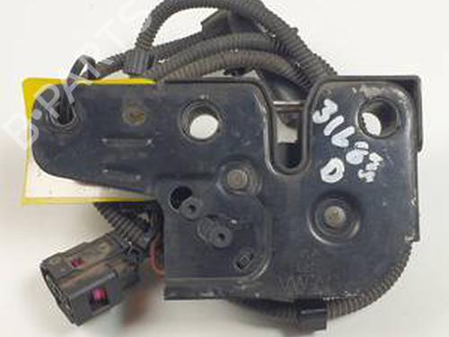 Used Hood lock VW TRANSPORTER T5 Van (7HA, 7HH, 7EA, 7EH) 1.9 TDI (85 hp) 30278790