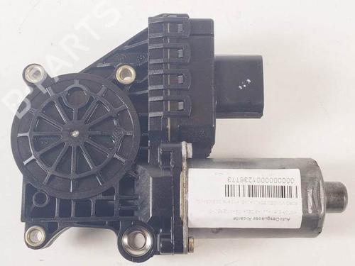 Used Right front window motor FORD MONDEO III (B5Y) 2.0 16V (146 hp) 18025985