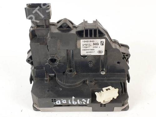 front-right-lock-opel-corsa-e-x15-13431840-2014-17488613 main image