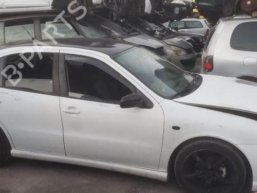 Feu de coffre gauche SEAT LEON (1M1) 1.6 16 V | BP19709301C79 