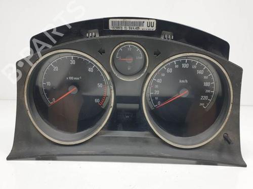 Used Instrument cluster OPEL ASTRA H TwinTop (A04) 1.9 CDTi (L67) (150 hp) 8916062