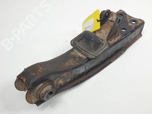 Used Right front suspension arm HYUNDAI H-1 / STAREX Bus (A1) 2.5 TD 4WD (99 hp) 11735365