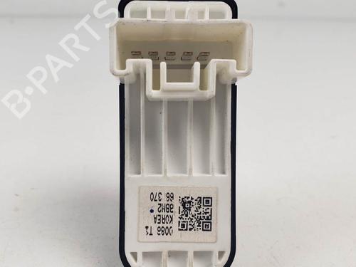 Right front window switch MAZDA 3 (BL) 2.2 MZR CD (BL10) | BP25262767I26 - Image 3