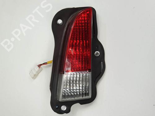 Used Right tailgate light Right tailgate light HYUNDAI ELANTRA III Saloon (XD) 1.6 (107 hp) 6846496 6846496