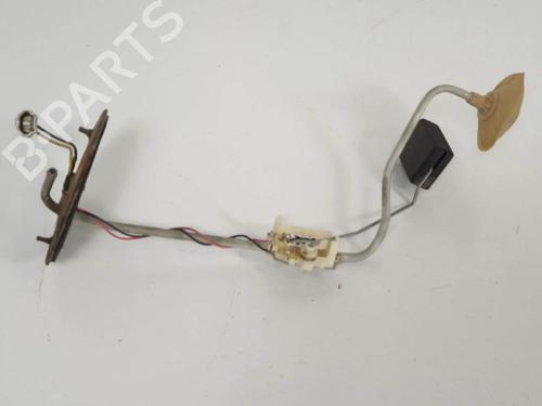 Used Fuel pump Fuel pump SUBARU FORESTER (SG_) 2.0 AWD (SG5) (125 hp) 7002327 7002327