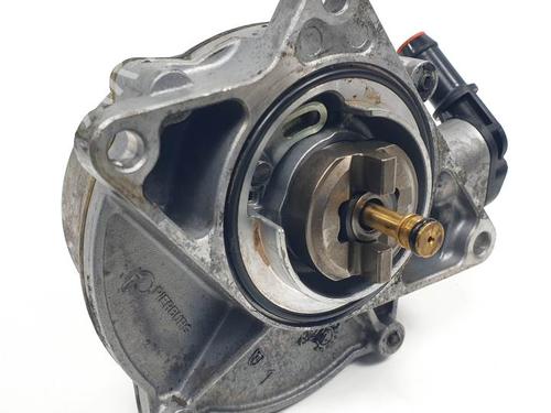 Used Vacuum pump FIAT PANDA (169_) 1.2 (169.AXB11, 169.AXB1A) (60 hp) 24935108