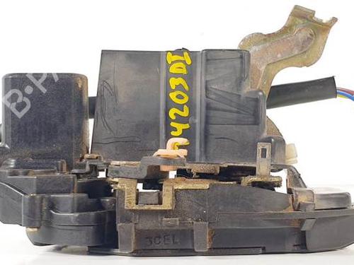 Front left lock KIA CARNIVAL II (GQ) 2.5 V6 | BP17661472C98 
