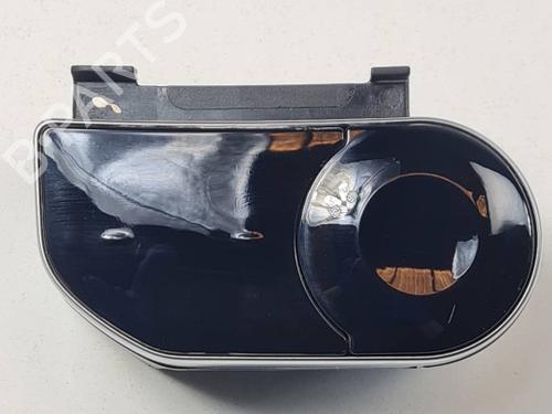 steering-wheel-controls-land-rover-range-rover-velar-l560-2017-40557988 main image