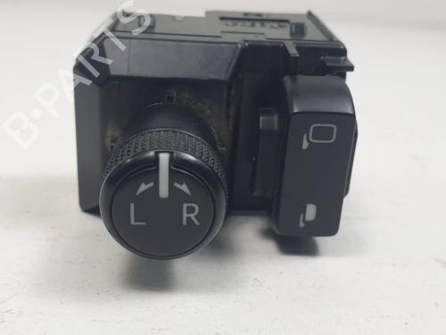Used Mirror switch Mirror switch TOYOTA HILUX VIII Pickup (_N1_) 2.4 D (GUN112_, GUN122_, GUN135_, GUN120_, GUN135R,... (150 hp) 40176139 40176139