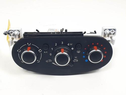 climate-control-dacia-sandero-ii-2012-24935104 main image