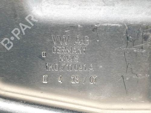 Gear lever SEAT LEON (1P1) 1.6 | BP27729784M90 