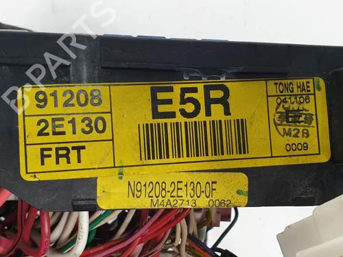 Fuse box HYUNDAI TUCSON (JM) 2.0 CRDi | BP6848444E1 