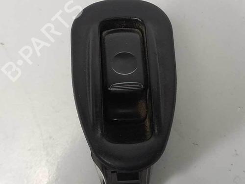 Used Right front window switch Right front window switch HYUNDAI SANTAMO 2.0 (105 hp) 6853555 6853555