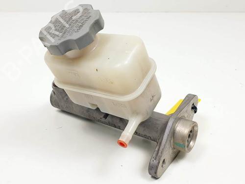 Used Brake master cylinder HYUNDAI SANTA FÉ I (SM) 2.0 CRDi (113 hp) 20301910