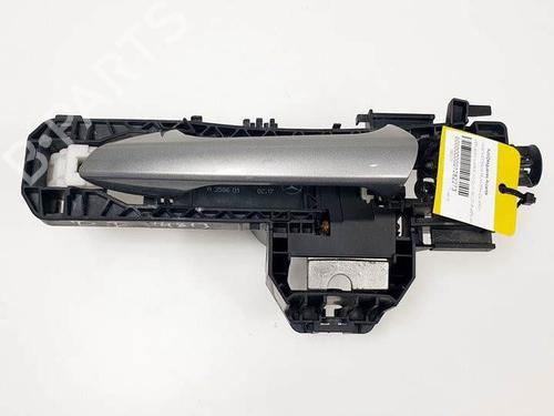 front-left-exterior-door-handle-mercedes-benz-e-class-w212-e-220-cdi-bluetec-212001-212002-a2047602134-a358601-2009-2010-2011-2012-2013-2014-2015-2016-18872581 main image