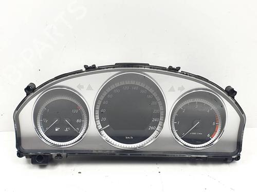 Used Instrument cluster MERCEDES-BENZ C-CLASS (W204) C 200 CDI (204.001) (136 hp) 30166796