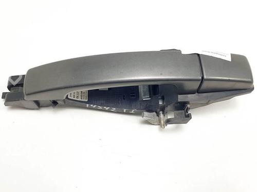 Used Rear left exterior door handle LAND ROVER DISCOVERY IV (L319) 3.0 TD 4x4 (245 hp) 18406120