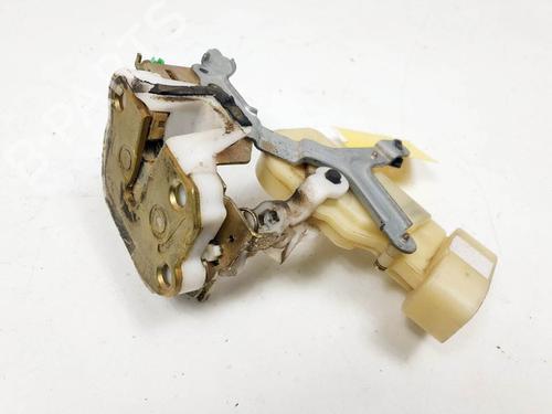 Used Front left lock Front left lock TOYOTA YARIS (_P1_) 1.3 (NCP10, SCP12_) (86 hp) 16579346 16579346