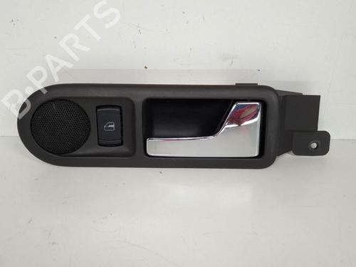 Used Rear right interior door handle Rear right interior door handle VW PASSAT B5.5 Variant (3B6) 1.9 TDI (130 hp) 6882219 6882219