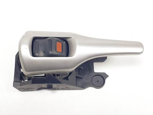 Used Front right interior door handle Front right interior door handle TOYOTA AURIS (_E18_) 1.4 D-4D (NDE180_, NDE180R) (90 hp) 16909238 16909238