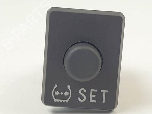 switch-toyota-rav-4-iv-_a4_-2012-2013-2014-2015-2016-2017-2018-2019-25143853 main image