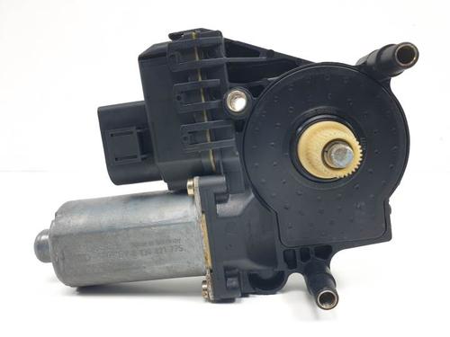 Used Left front window motor AUDI A6 C5 (4B2) 2.5 TDI (163 hp) 24499677