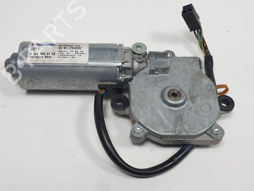 Used Rear wiper motor MERCEDES-BENZ S-CLASS (W221, V221) S 350 BlueTec (221.026, 221.126) (258 hp) 11349448