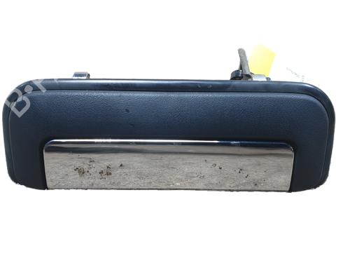 Używane Klamka zewnętrzna drzwi tylnych lewych Klamka zewnętrzna drzwi tylnych lewych MITSUBISHI L200 (K7_T, K6_T, K5_T) 2.5 TD 4WD (K74T) (115 hp) 37237641 37237641