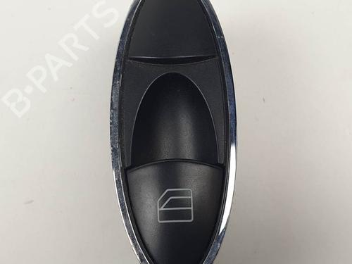 Used Right rear window switch Right rear window switch MERCEDES-BENZ CLS (C219) CLS 320 CDI (219.322) (224 hp) 28060808 28060808