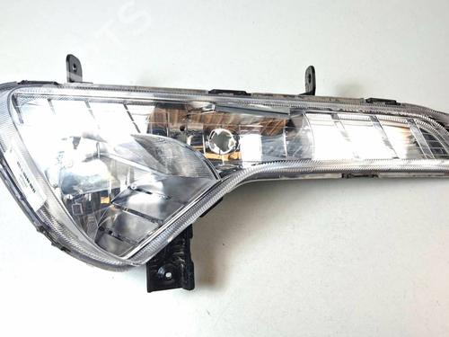 Used Right front fog light Right front fog light 39169786 39169786