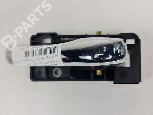 Used Front right interior door handle Front right interior door handle ALFA ROMEO 156 (932_) 1.9 JTD (932B2) (105 hp) 7547991 7547991