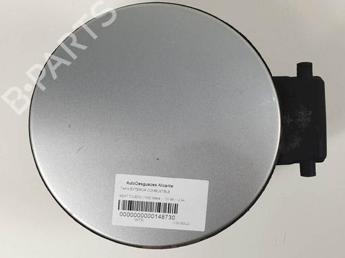 Used Fuel flap Fuel flap 6844768 6844768