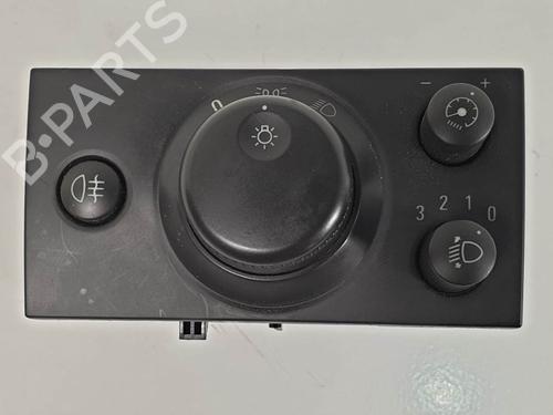 Used Headlight switch Headlight switch OPEL MERIVA A MPV (X03) 1.4 16V Twinport (E75) (90 hp) 6844496 6844496