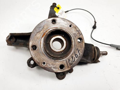 Used Left front steering knuckle PEUGEOT 5008 (0U_, 0E_) 1.6 HDi (112 hp) 15388936
