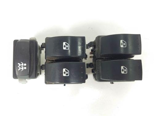 Used Left front window switch Left front window switch RENAULT SCÉNIC II (JM0/1_) 2.0 (JM05, JM0U, JM1N, JM1U, JM2V) (135 hp) 6850493 6850493