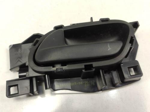 Used Front left interior door handle Front left interior door handle PEUGEOT PARTNER Box Body/MPV 1.6 HDi 16V (90 hp) 9966033 9966033