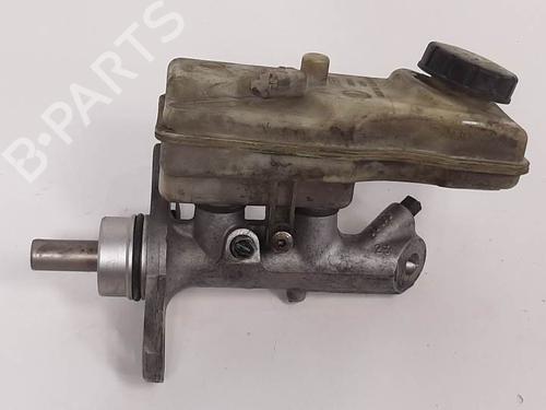 Used Brake master cylinder RENAULT MEGANE II (BM0/1_, CM0/1_) 1.5 dCi (BM0F, BM0T, BM2B, CM0F, CM0T) (82 hp) 6848904