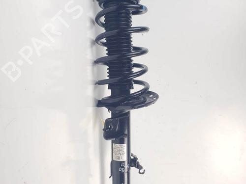 Used Right front shock absorber LAND ROVER RANGE ROVER EVOQUE (L551) 2.0 D150 4x4 (150 hp) 25256053